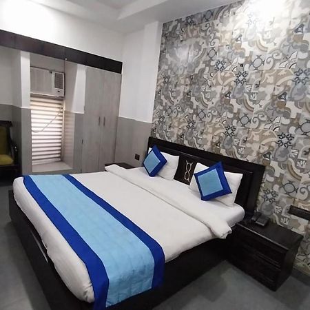 Hotel Crystal Palace 新德里 外观 照片